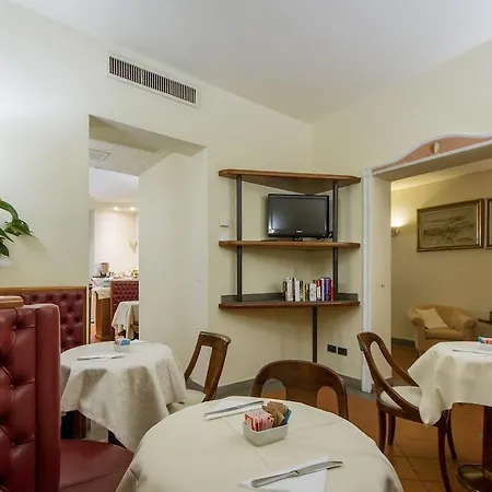 Otel Panama 3*